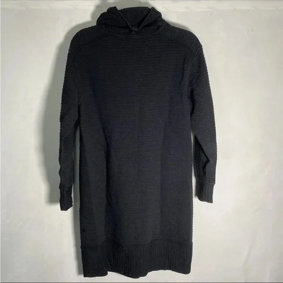 SOLD *RARE* Lululemon On Repeat Dress - Picture 3 of 6